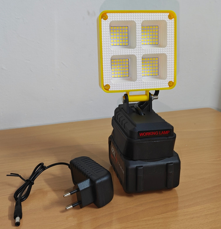 چراغ کمپ شارژی پروژکتور 4 شبکه باتری جداشونده مدل working lamp