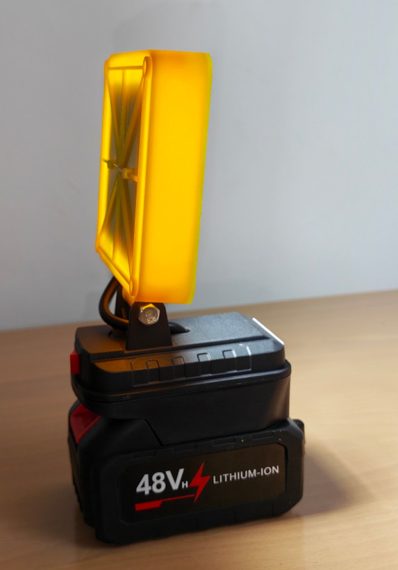 چراغ کمپ شارژی پروژکتور 4 شبکه باتری جداشونده مدل working lamp