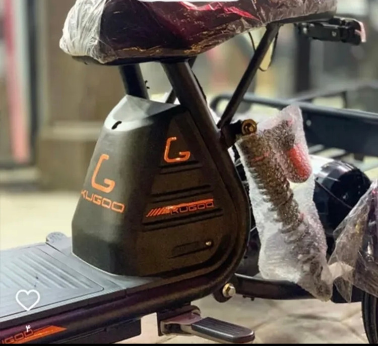 سه چرخه برقی کوگو مدل هارلی C4
